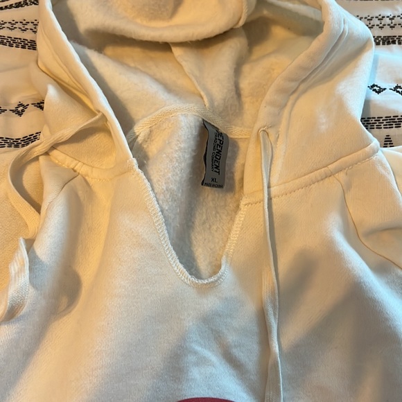 “Be kind” hoodie - Picture 3 of 6